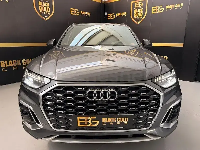 Usado Audi Q5 Sportback S-Line 204 CV (150 kW) 2022 Gris / plata SUV