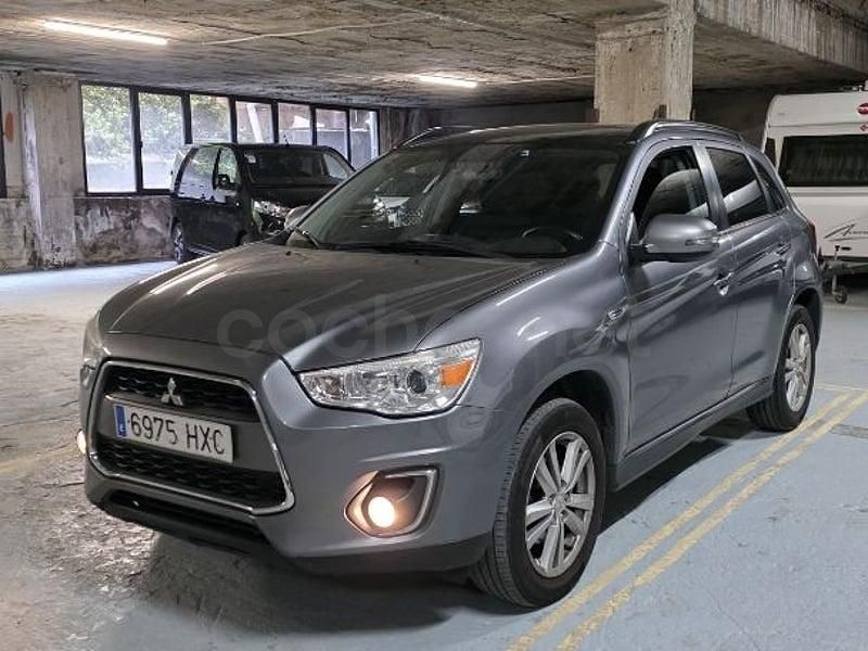 Usado Mitsubishi ASX Motion 117 CV (86 kW) 2014 Gris / plata SUV