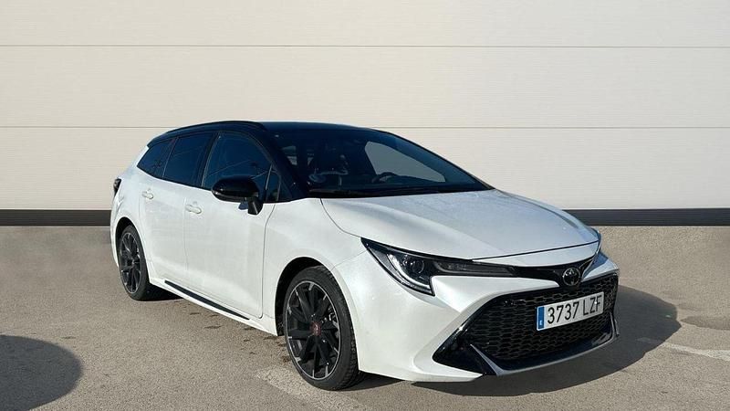 Usado Toyota Corolla Sport 180 CV (132 kW) 2022 Blanco Familiar