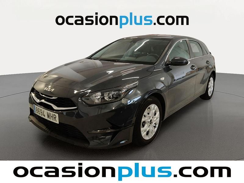 Gris Usado 2023 Kia Ceed Utilitario | 14.900 € (Super precio) - Imagen 1/4