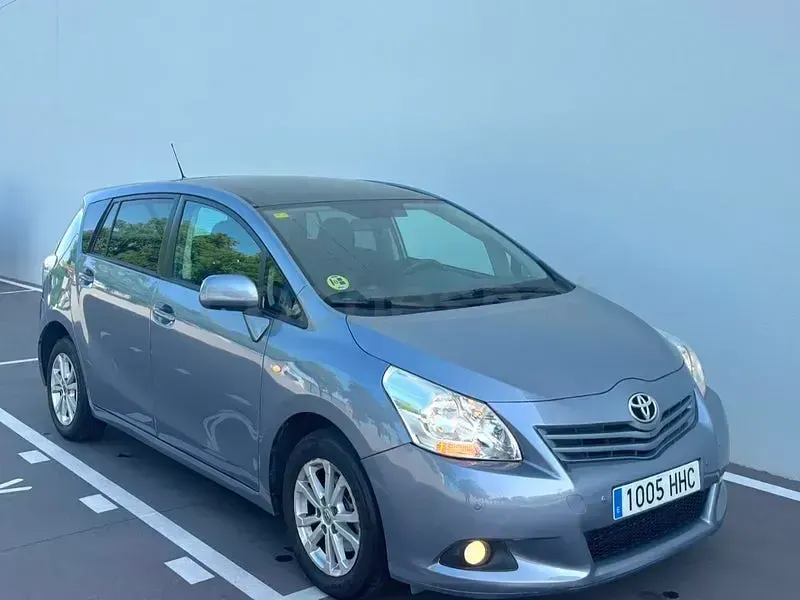 Usado Toyota Verso Active 126 CV (92 kW) 2012 Azul Monovolumen