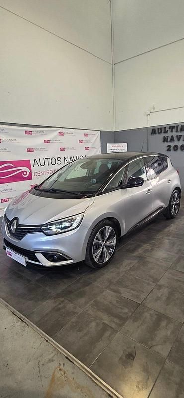 Usado Renault Scénic IV 110 CV (80 kW) 2018 Plateado Monovolumen
