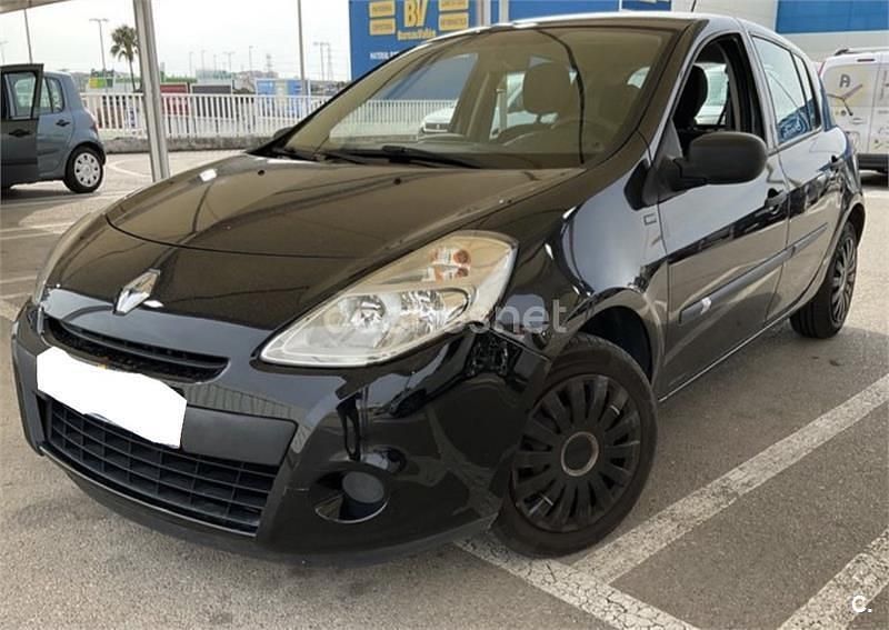 Negro Usado 2011 Renault Clio II Berlina | 3850 € (Buen precio) - Imagen 1/3