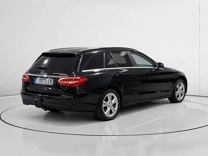 Usado Mercedes C220 170 HP (125 kW) 2015 Preto Carrinha