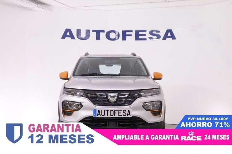 Usado Dacia Spring Comfort Plus 33 kW (45 CV) 2022 Gris Utilitario