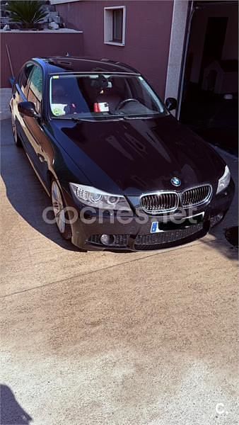 Negro Usado 2009 BMW 320 Berlina | 8500 € (Precio justo) - Imagen 1/4