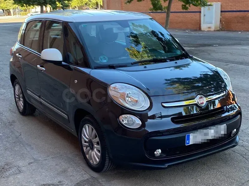 Usado Fiat 500L Lounge 95 CV (69 kW) 2016 Gris / plata Monovolumen