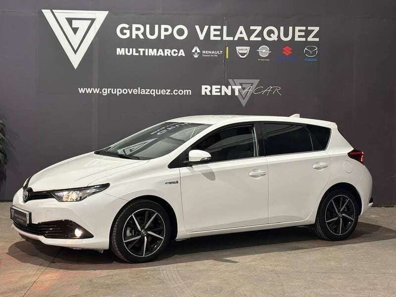 Usado Toyota Auris Hybrid Edition 136 CV (100 kW) 2019 Blanco Utilitario