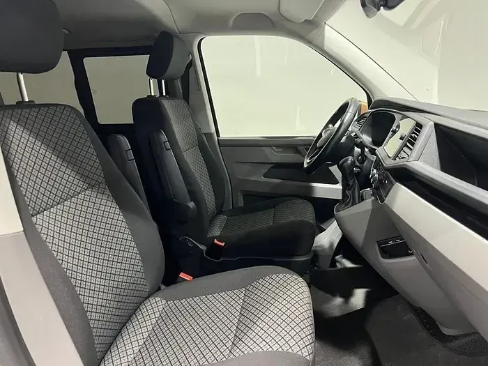 Usado VW Caravelle 150 CV (110 kW) 2021 Marrón Van