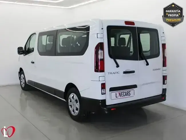 Usado Renault Trafic 150 CV (110 kW) 2024 Blanco Monovolumen