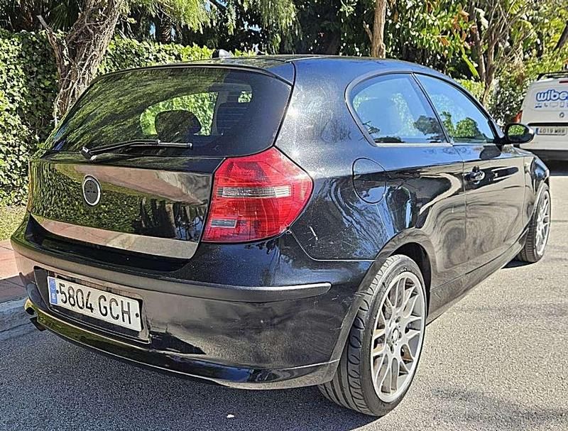 Usado BMW 116 143 HP (105 kW) 2008 Preto Citadino