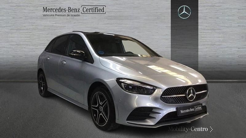 Usado Mercedes B250 AMG line 163 CV (119 kW) 2025 Plata iridio Utilitario