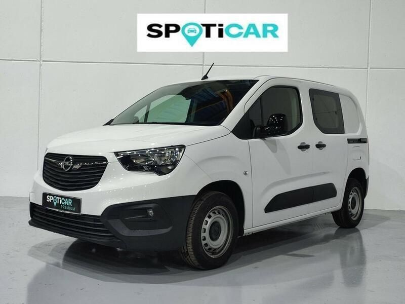 Blanco Usado 2023 Opel Combo S Monovolumen | 20.900 € (Un poco caro) - Imagen 1/3