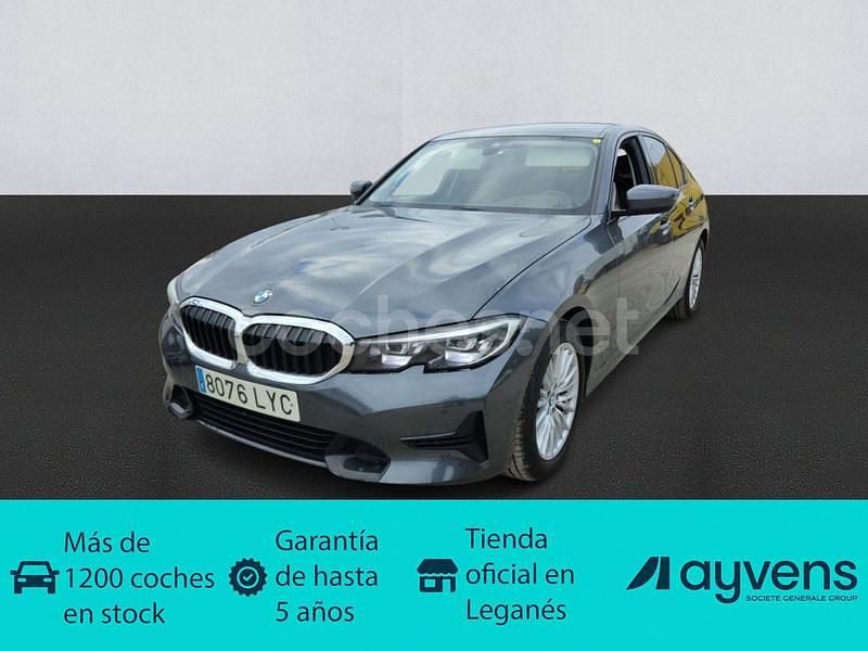 Gris / plata Usado 2022 BMW 318 Comfort Edition Berlina | 30.300 € (Precio justo) - Imagen 1/4