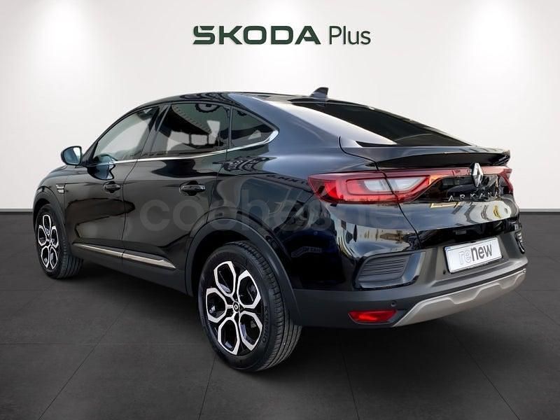 Usado Renault Arkana Techno 145 CV (106 kW) 2023 Negro SUV