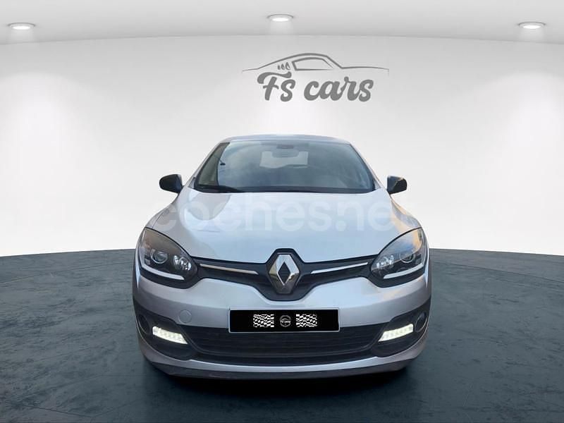 Usado Renault Mégane LIMITED 115 CV (84 kW) 2014 Gris / plata Berlina