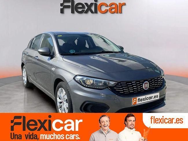 Gris / plata Usado 2017 Fiat Tipo Easy Berlina | 10.490 € (Un poco caro) - Imagen 1/4