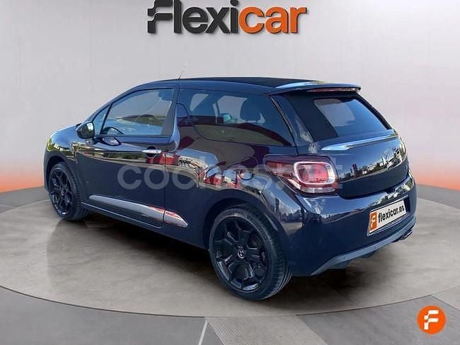 Usado DS Automobiles DS3 Cabriolet 130 CV (95 kW) 2017 Violeta Descapotable