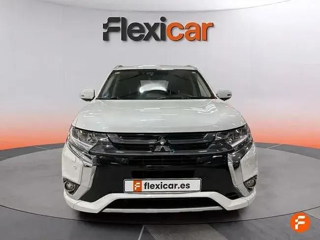 Usado Mitsubishi Outlander P-HEV 203 CV (149 kW) 2017
