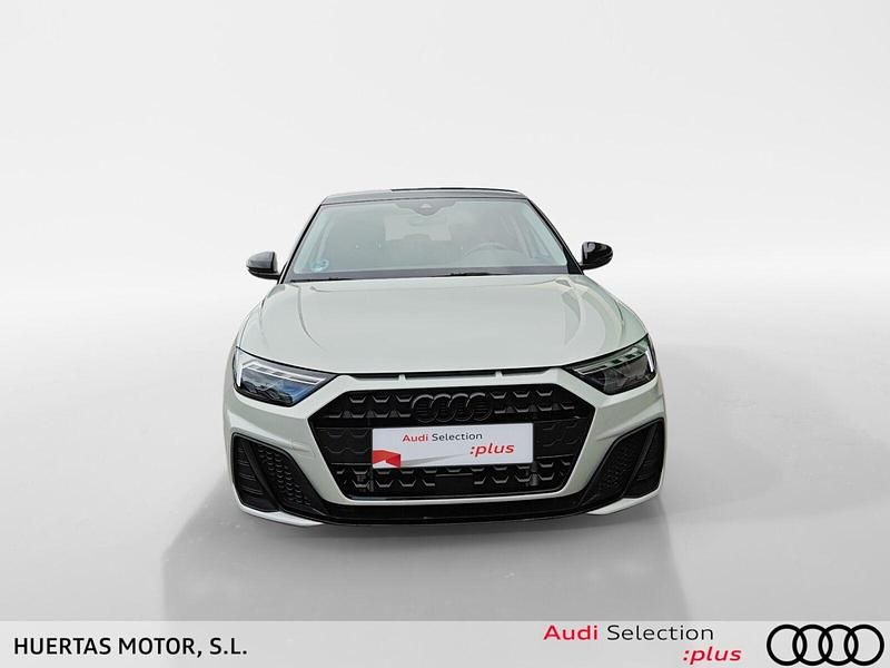Usado Audi A1 Sportback 116 CV (85 kW) 2025 Gris Utilitario