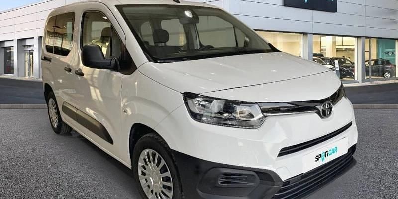Usado Toyota Proace Verso City 102 CV (75 kW) 2021 Blanco Familiar