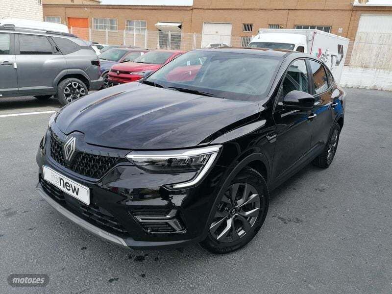 Negro Usado 2024 Renault Arkana Evolution SUV | 24.900 € (Buen precio) - Imagen 1/4