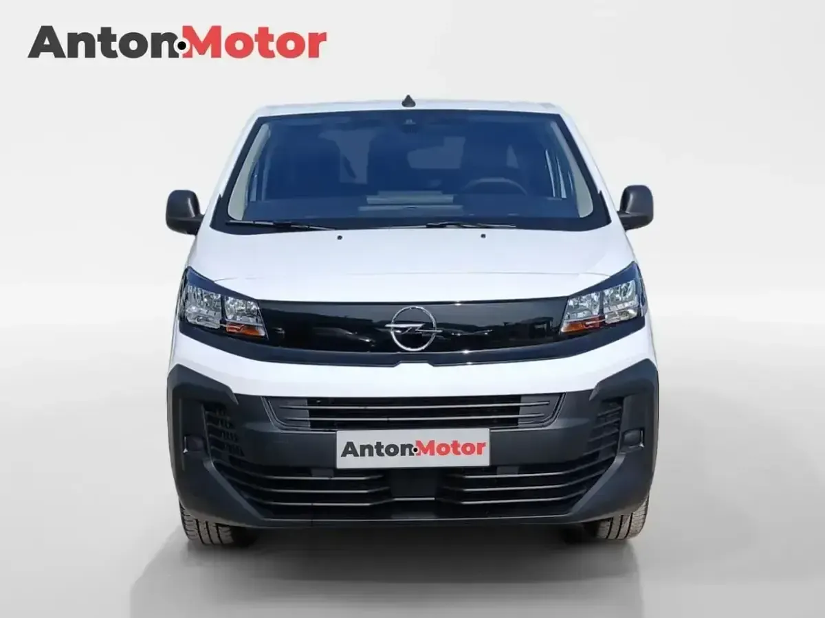 Usado Opel Vivaro-e Combi 120 CV (88 kW) 2024 Blanco Monovolumen
