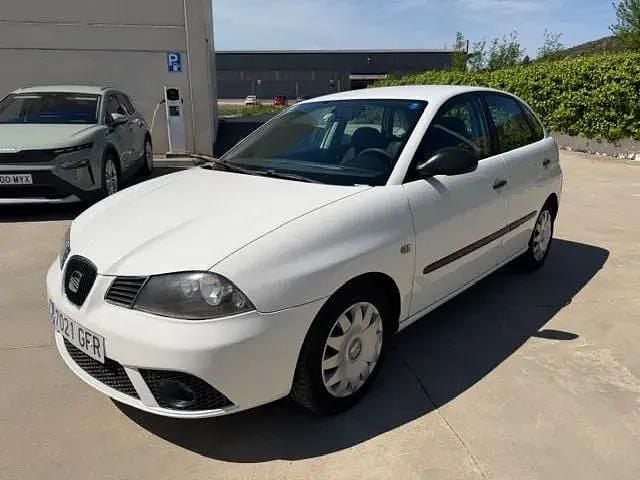 Usado Seat Ibiza Reference 80 HP (58 kW) 2008 Branco Sedan