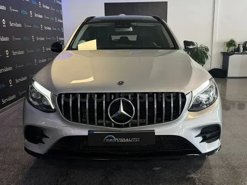 Usado Mercedes GLC220 170 CV (125 kW) 2019 Gris / plata SUV