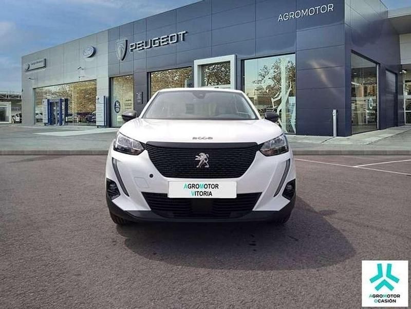Usado Peugeot 2008 Active 111 CV (81 kW) 2021 Blanco SUV