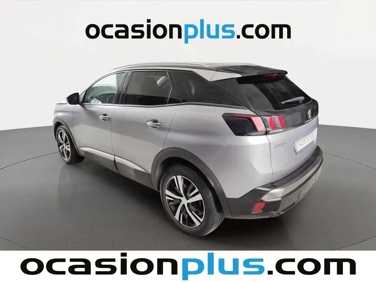 Usado Peugeot 3008 Allure 131 CV (96 kW) 2018 Gris plata SUV