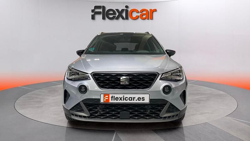 Usado Seat Arona FR 110 CV (80 kW) 2024 Gris SUV