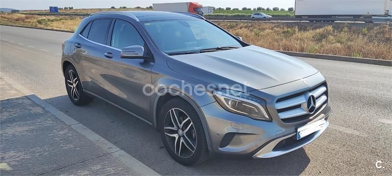 Gris / plata Usado 2016 Mercedes GLA200 AMG line SUV | 21.499 € (Precio justo) - Imagen 1/4
