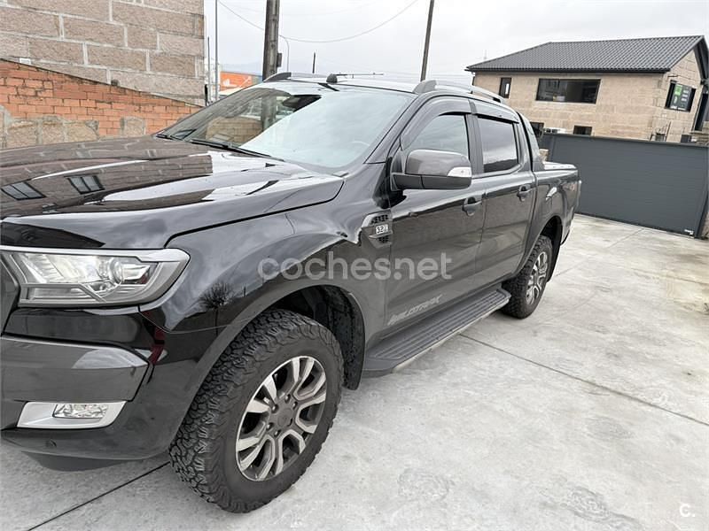 Usado Ford Ranger Wildtrack 200 CV (147 kW) 2018 Negro Recogida