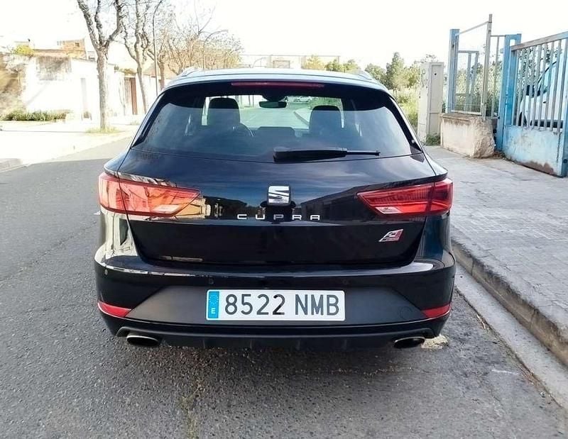 Usado Seat Leon ST CUPRA 300 CV (220 kW) 2017 Negro Familiar