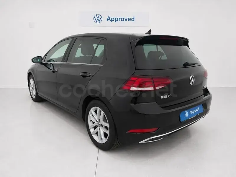 Usado VW Golf VII Advance 130 CV (95 kW) 2019 Negro Berlina