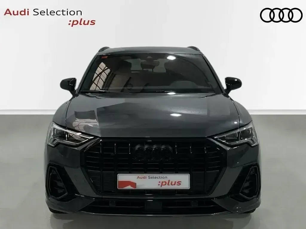 Usado Audi Q3 Ambiente 245 CV (180 kW) 2021 Gris / plata SUV
