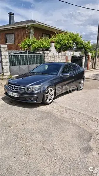 Usado Mercedes CLC220 150 CV (110 kW) 2009 Gris / plata Utilitario