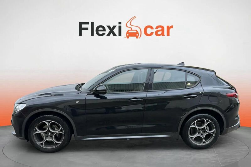 Usado Alfa Romeo Stelvio Veloce 211 CV (155 kW) 2022 Negro SUV