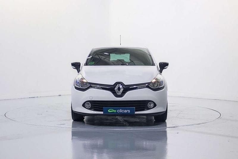 Usado Renault Clio IV LIMITED 73 CV (53 kW) 2016 Blanco Utilitario