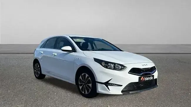Occasion Kia Ceed 100 PK (73 kW) 2024 Wit Hatchback
