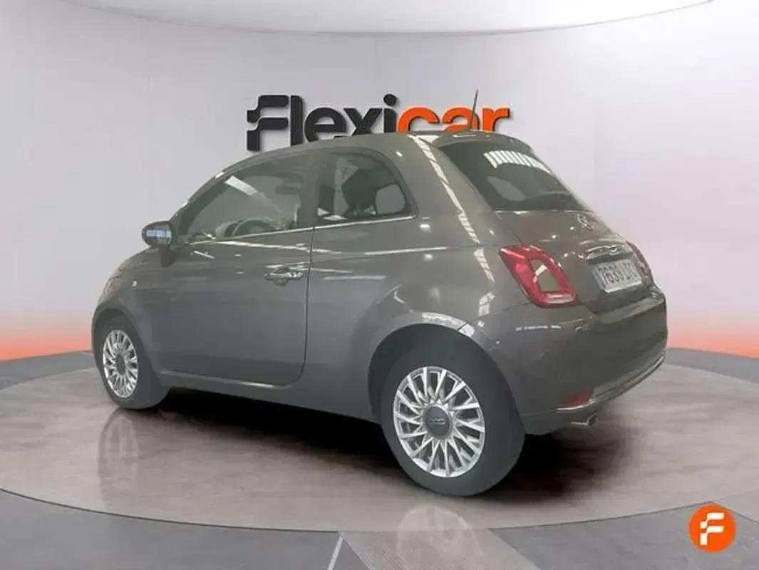 Usado Fiat 500 Dolcevita 71 CV (52 kW) 2021 Gris Berlina