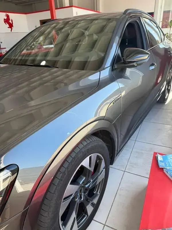 Usado Audi e-tron Sportback S-Line 250 kW (340 CV) 2025 SUV