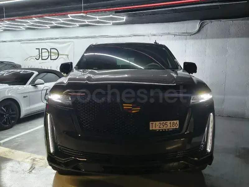 Usado Cadillac Escalade 409 CV (300 kW) 2021 Negro SUV