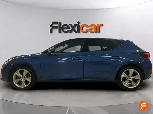 Usado Seat Leon FR 116 CV (85 kW) 2025 Azul Berlina