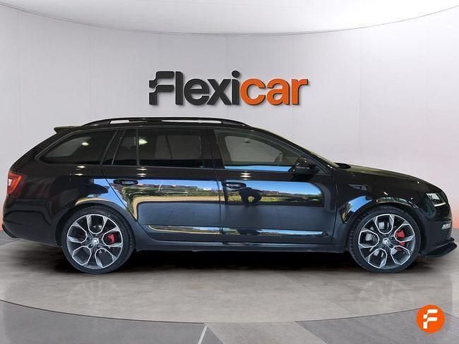 Usado Skoda Octavia RS 230 CV (169 kW) 2018 Negro Familiar