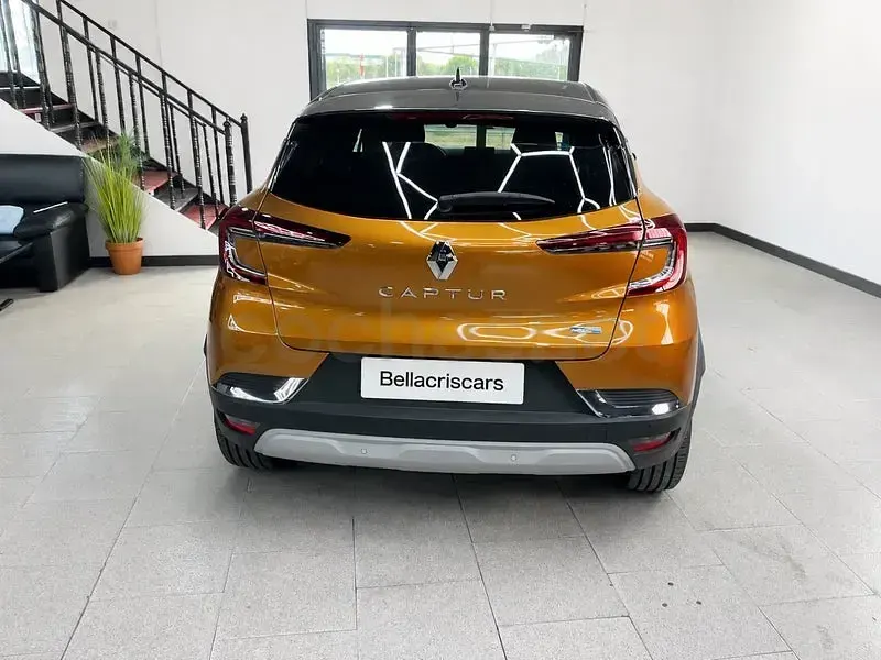 Usado Renault Captur Zen 160 CV (117 kW) 2020 Naranja SUV