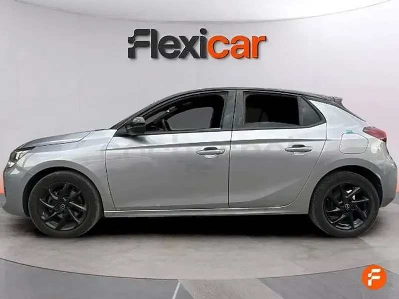 Usado Opel Corsa 100 CV (73 kW) 2023 Gris / plata Utilitario