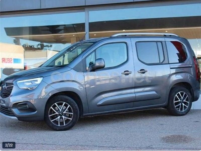 Usado Opel Combo Life Innovation 131 CV (96 kW) 2020 Gris / plata Monovolumen