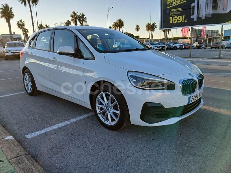 Usado BMW 225 Active Tourer iPerformance 224 CV (164 kW) 2018 Blanco Monovolumen